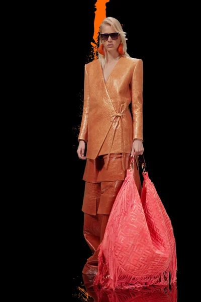 Look 34